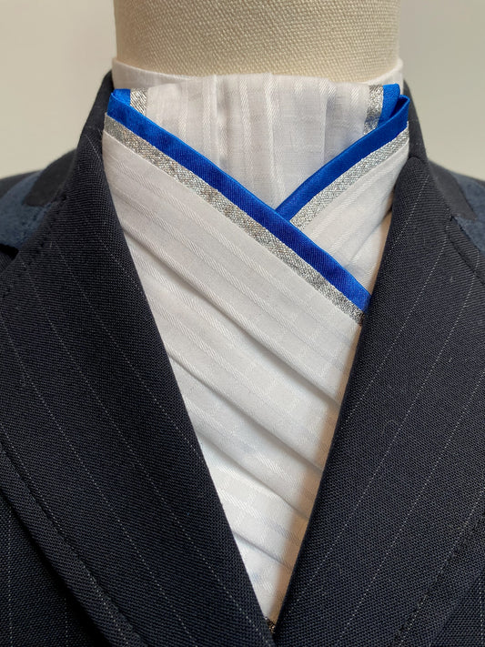 White Pre-tied Stock PTS88