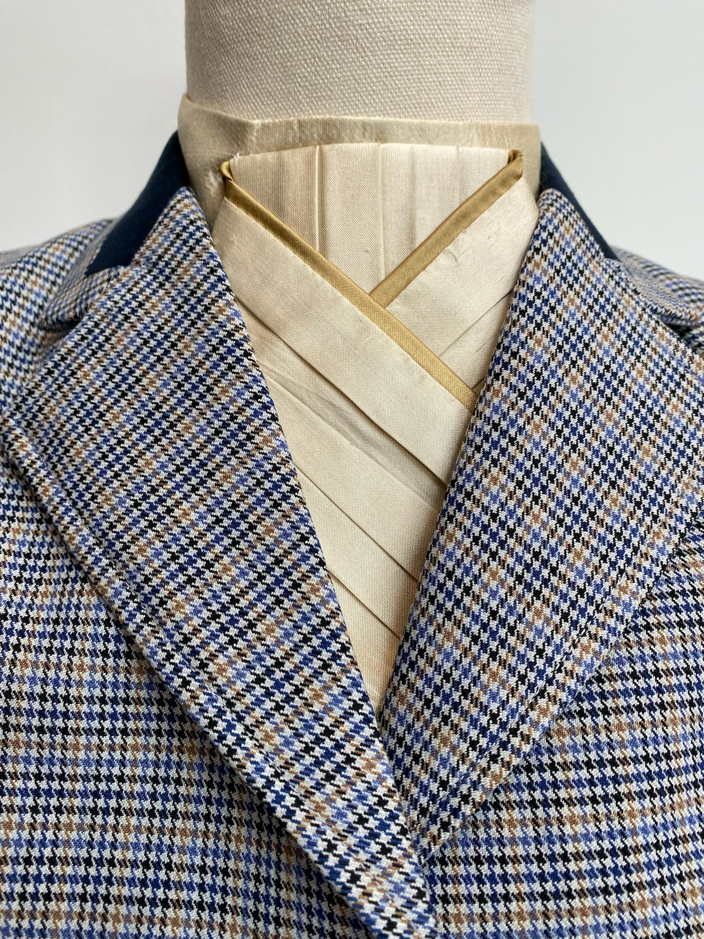 Gold Butter Silk Pre-tied Stock PTS26