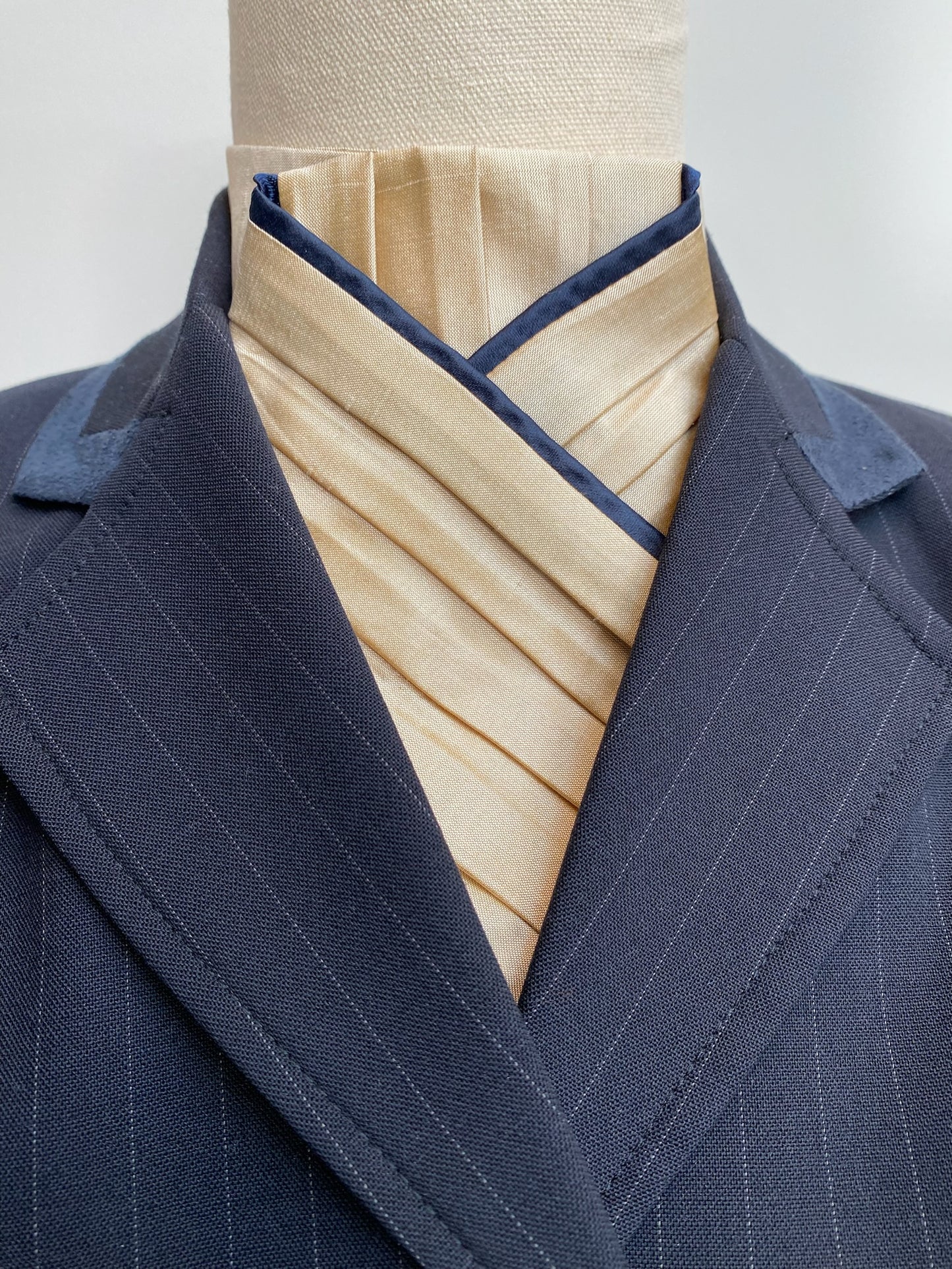 Gold Butter Silk Pre-tied Stock PTS30