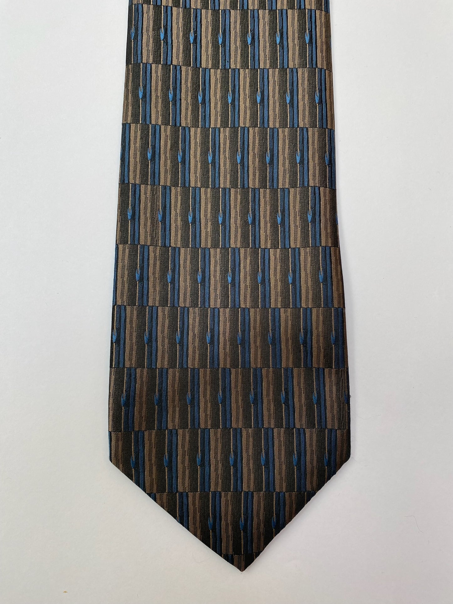 MRW Traditional Tie 71