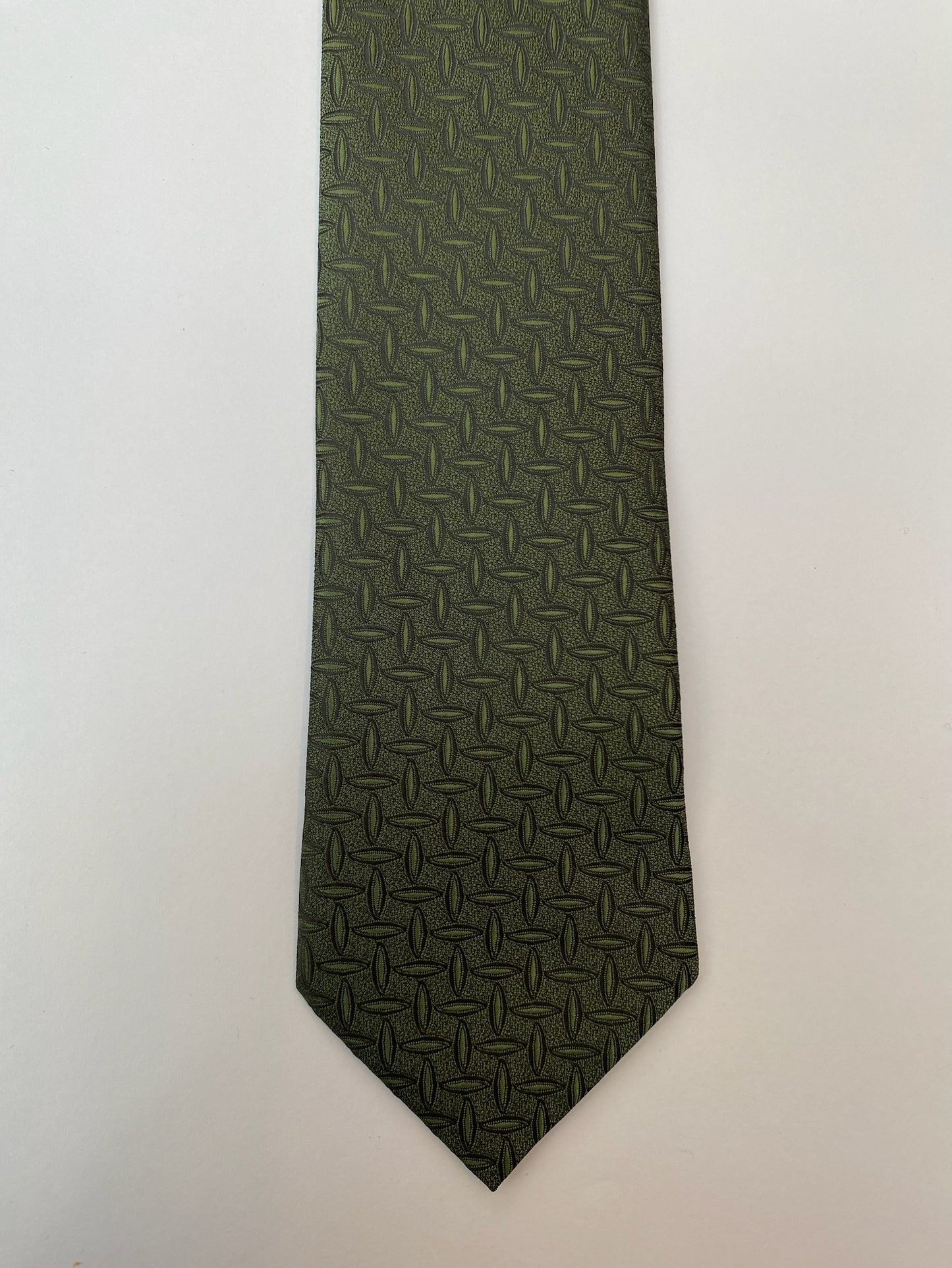 MRW Traditional Tie 83