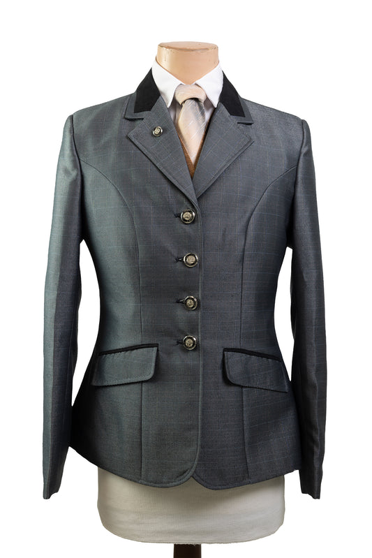 9 - 2022 Ladies Silver grey and black wool blend subtle sheen with a multi dot self pattern Jacket