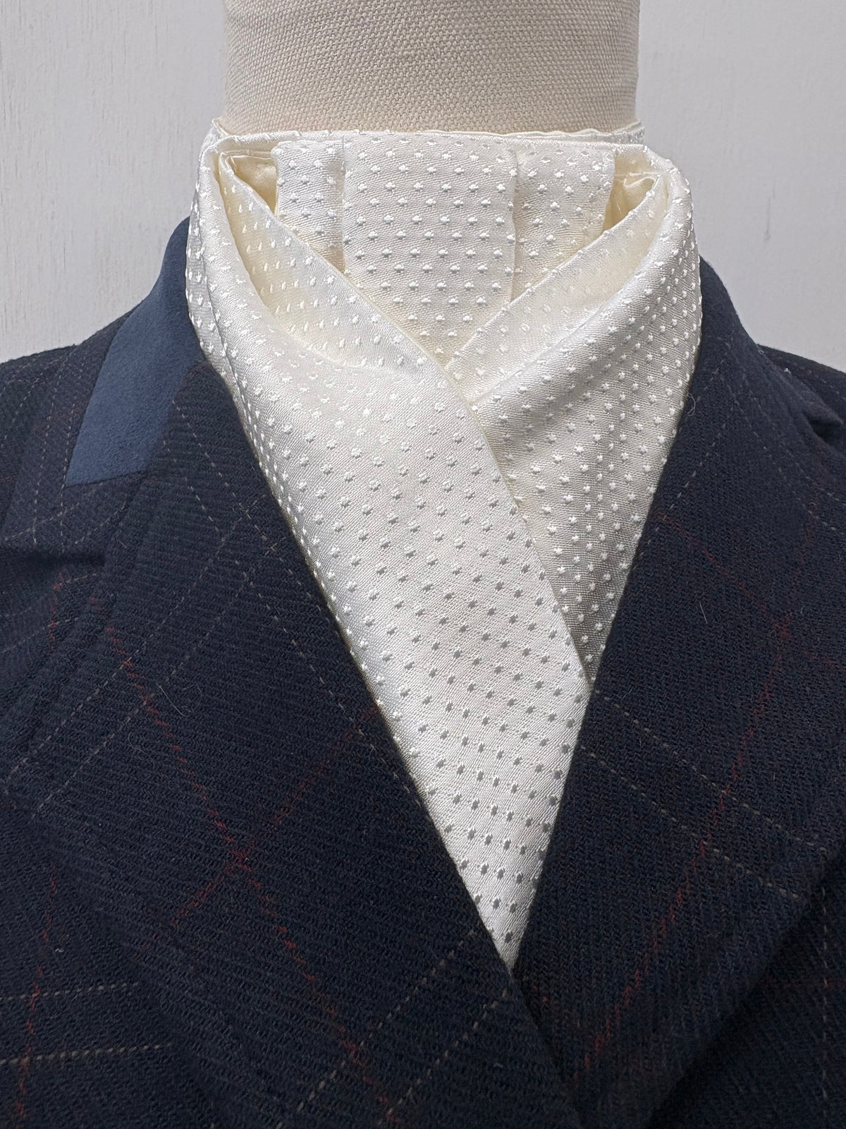 Zafina Pre-tied Stock - Ivory